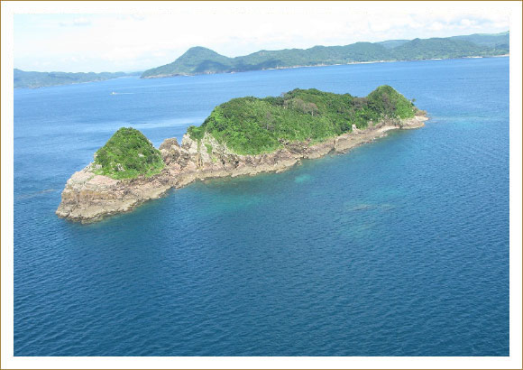 Sacred places and the village in Hirado (Nakaenoshima Island), Nagasaki Prefecture)